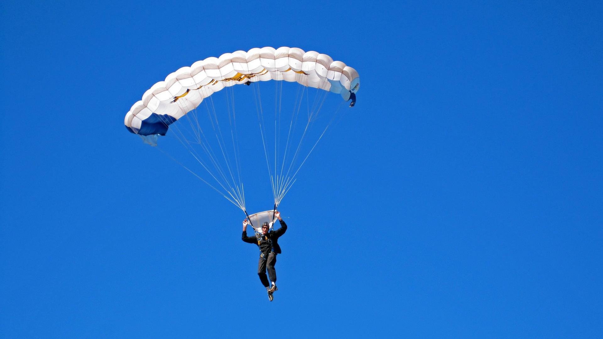 世界杯期间多对情侣在球场求婚 成“最浪漫看台瞬间”